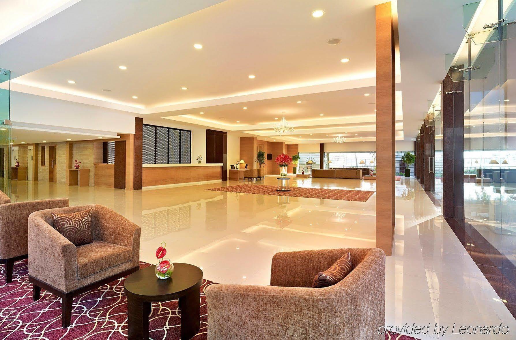 Hotel Naveen Lakeside Hubli Exterior foto